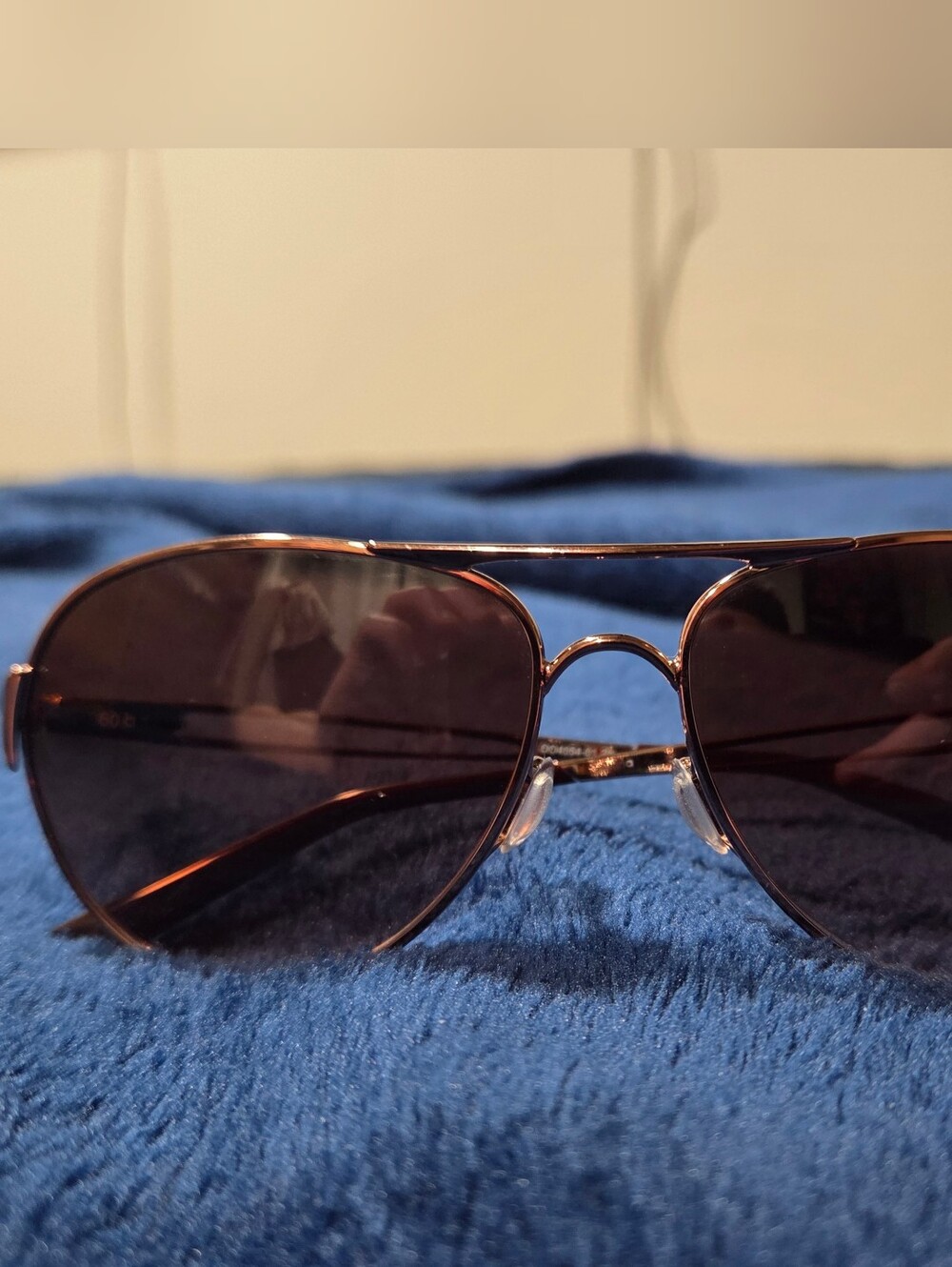 Oakley Caveat OO4054-01 sunglasses in Rose Gold with VR50 Brown Gradient